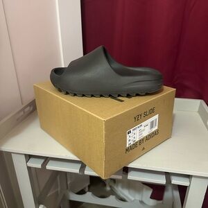 Adidas YZY Slide - Dark Gray